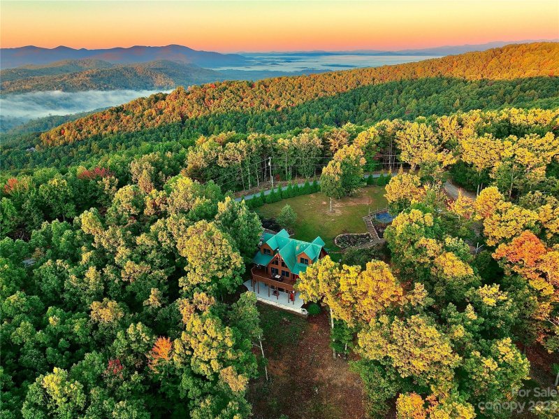 Property image 4 at 3703 Back Bluff Drive, Morganton, NC 28655