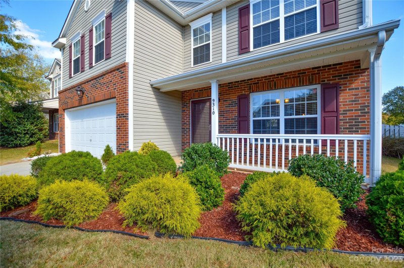 Property image 5 at 9310 John Russell Road, Charlotte, NC 28215