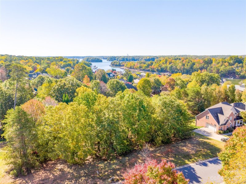 Property image 4 at 121 W Tattersall Drive, Statesville, NC 28677