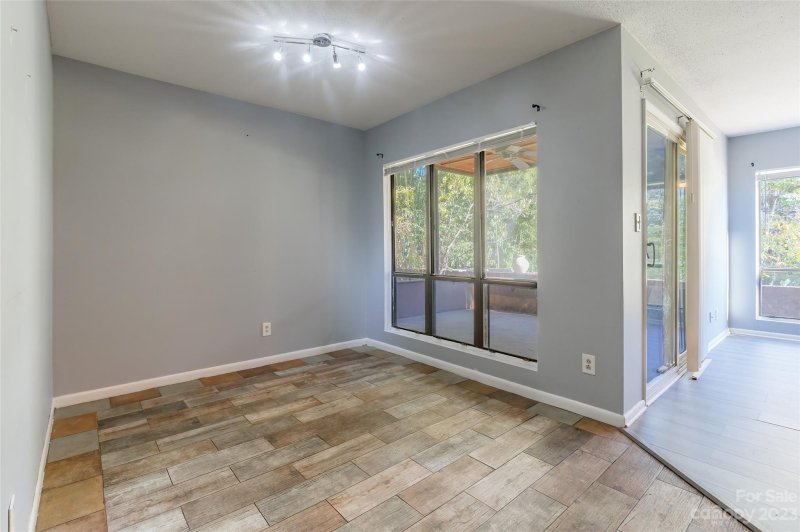 Property image 3 at 8041 Cedar Glen Drive, Charlotte, NC 28212