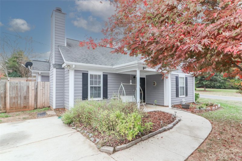 Property image 3 at 156 Cedarcroft Drive, Mooresville, NC 28115