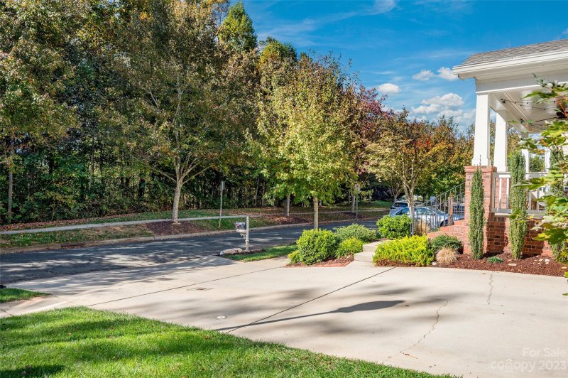 Property image 5 at 112 Pavillion Lane, Mooresville, NC 28117