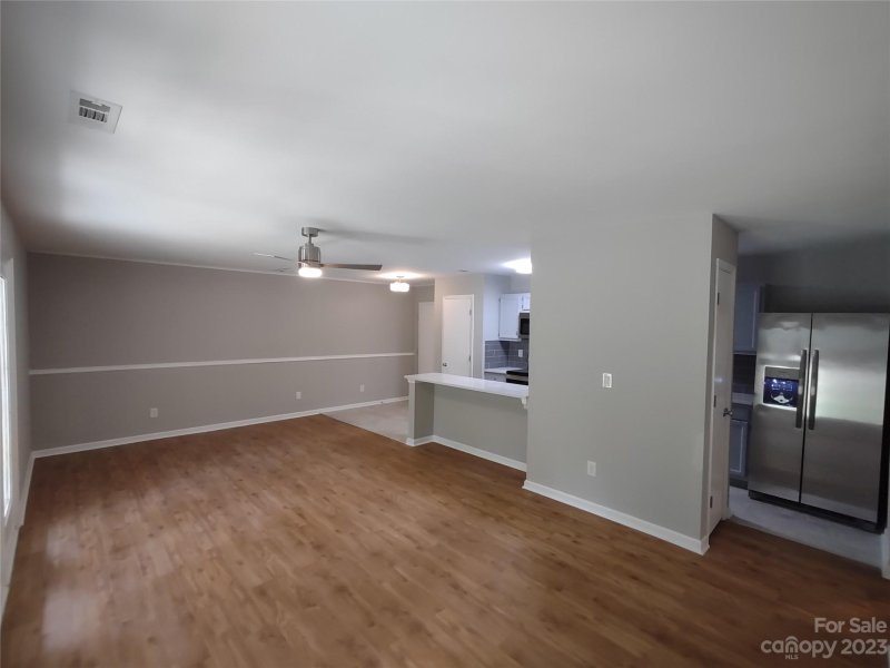 Property image 5 at 6106 Meadow Rose Lane, Charlotte, NC 28215