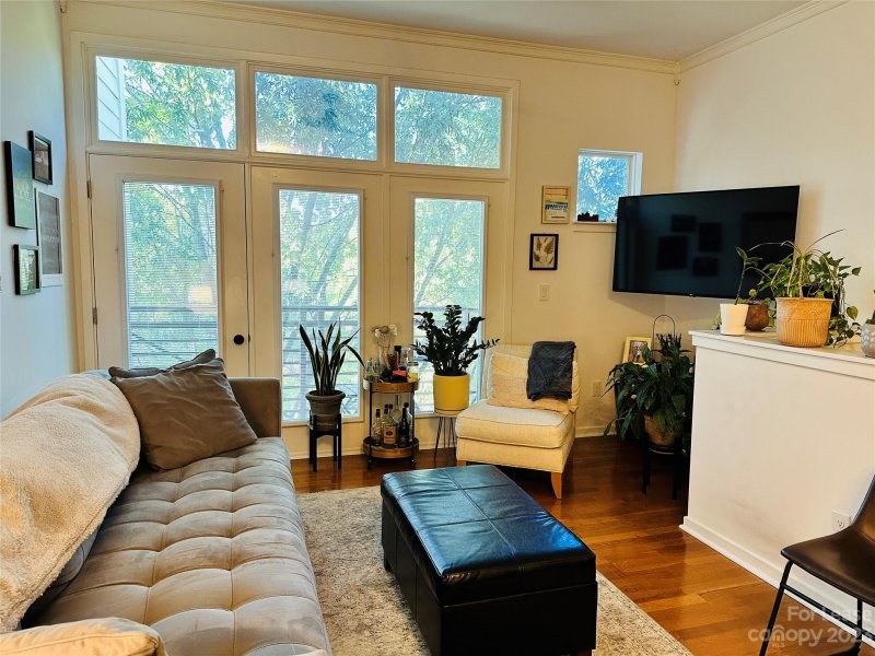 Property image 3 at 2125 Southend Drive, Charlotte, NC 28203