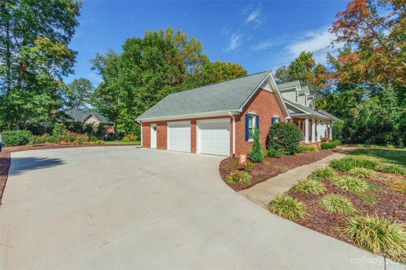 Property image 2 at 1130 Candlelight Drive, Rock Hill, SC 29732