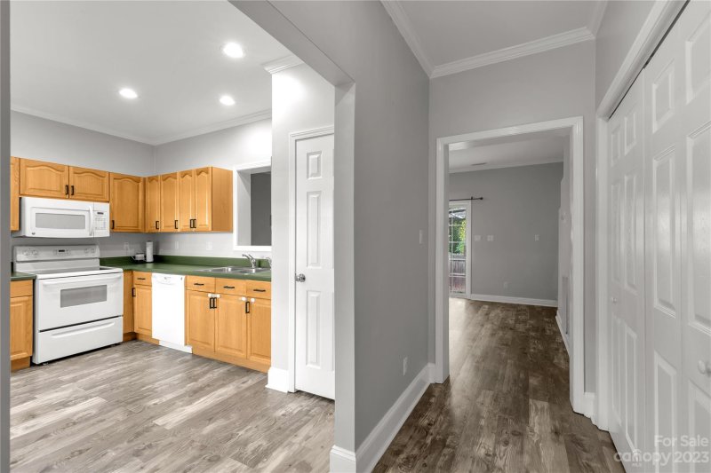 Property image 3 at 7027 Walnut Ridge Court, Charlotte, NC 28217