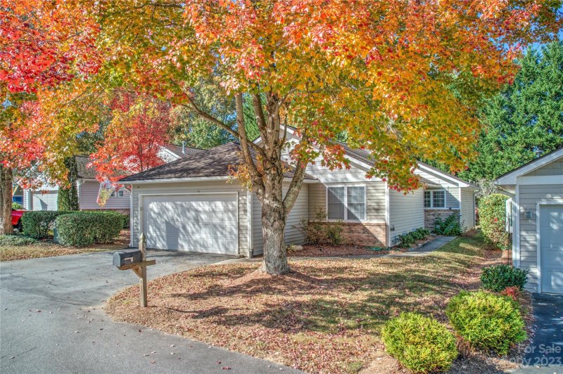 Property image 2 at 302 Creeks End Circle, Mills River, NC 28759