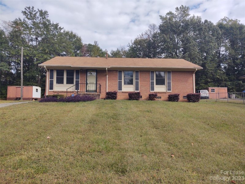 1501 Green Circle Drive