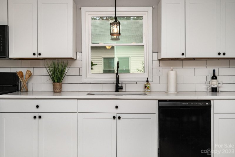 Property image 3 at 403 Doster Avenue, Mooresville, NC 28115