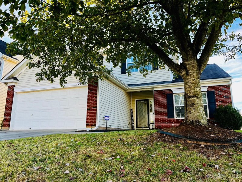 12304 Hunting Birds Lane