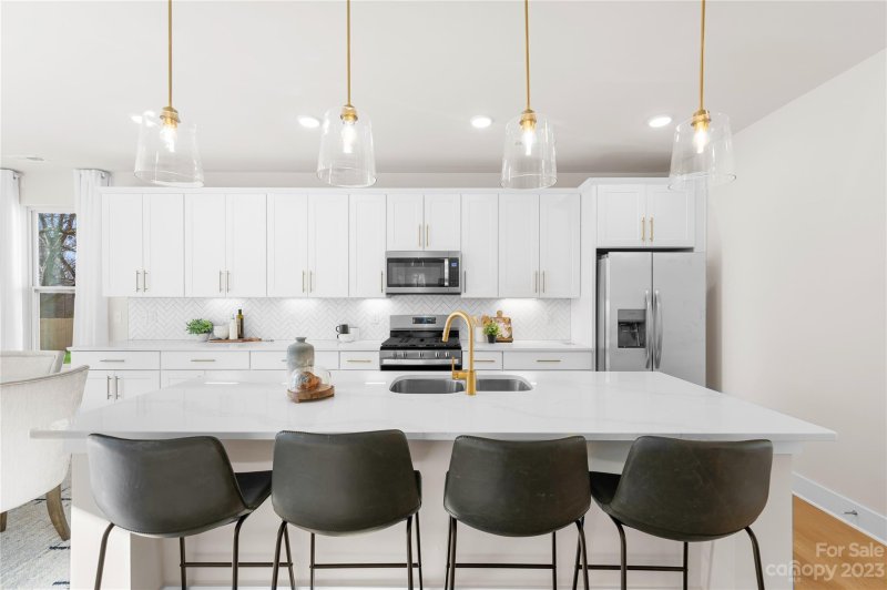 Property image 4 at 11009 North Commons Drive, Charlotte, NC 28213