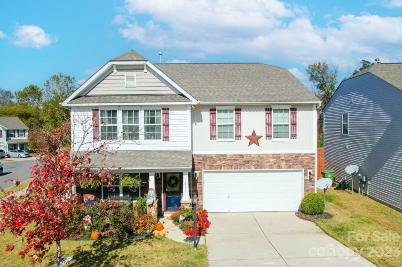 Property image 2 at 12903 Settlers Trail Court, Charlotte, NC 28278