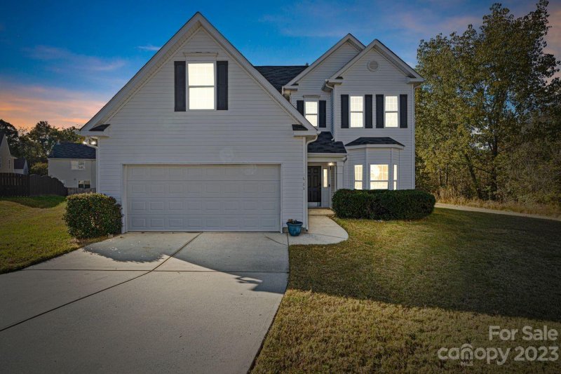Property image 3 at 10506 Barvas Street, Charlotte, NC 28262