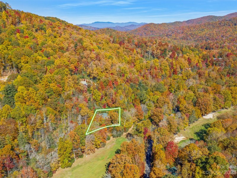 Property image 3 at 19 Riverwood Drive, Burnsville, NC 28714