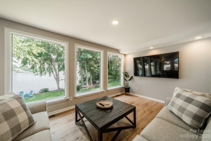 Property image 5 at 225 Paradise Peninsula Road, Mooresville, NC 28117