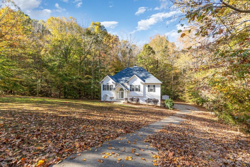 Property image 3 at 103 Kenton Court, Troutman, NC 28166