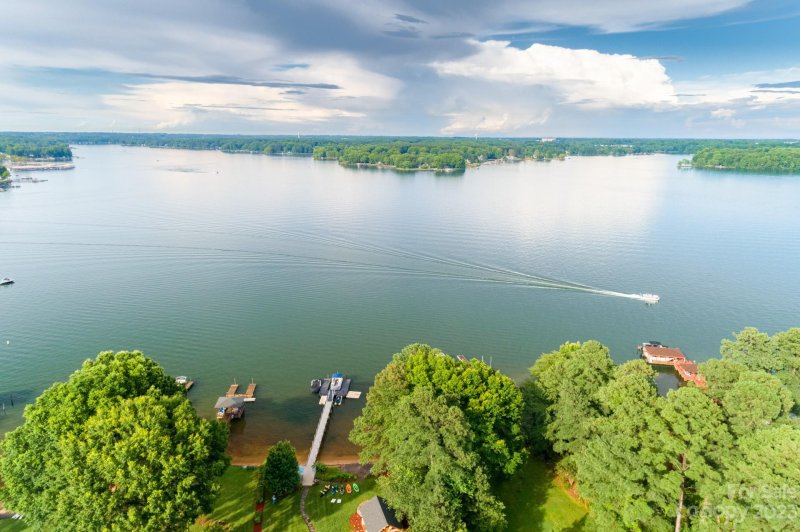 707 Isle Of Pines Road