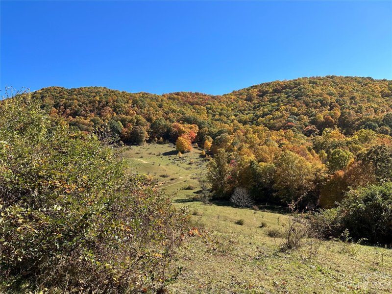 5 Hidden Valley Road