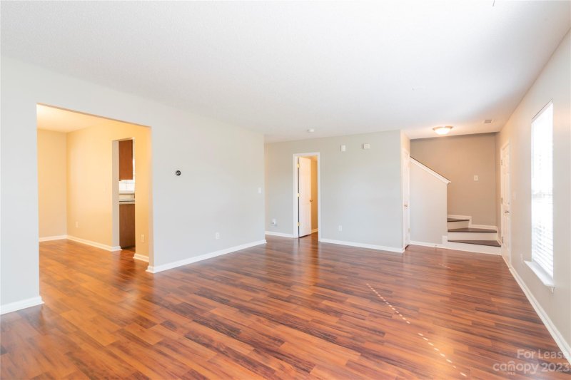 Property image 3 at 1633 Galesburg Street, Charlotte, NC 28216