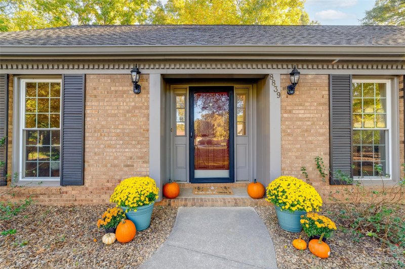 Property image 2 at 8839 Shaver Drive, Charlotte, NC 28277