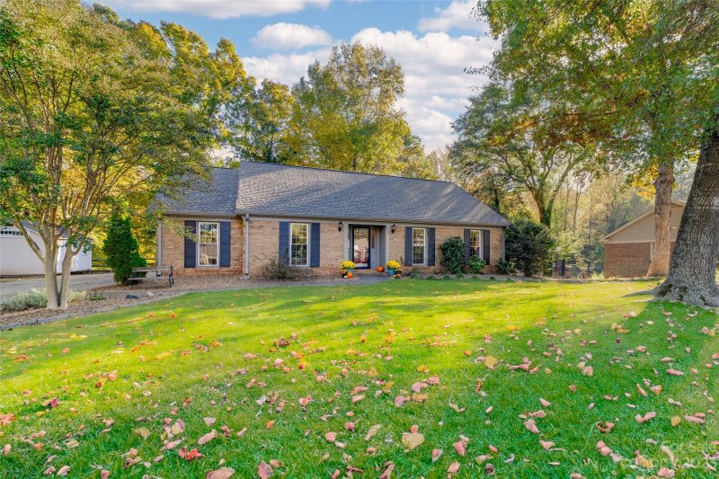 Property image 4 at 8839 Shaver Drive, Charlotte, NC 28277