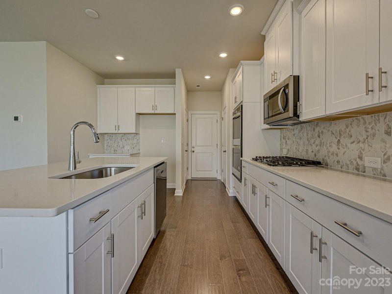 Property image 3 at 113 Ravensara Avenue, Fort Mill, SC 29715