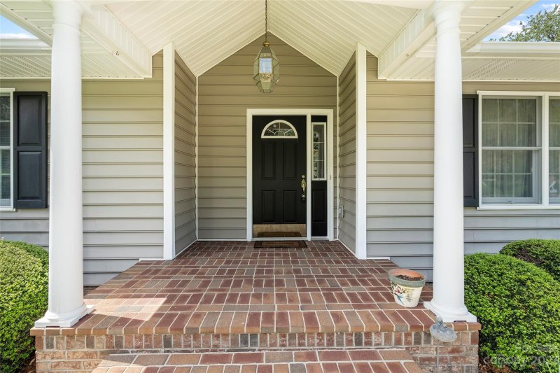 Property image 4 at 126 Auburn Park Drive, Waynesville, NC 28786