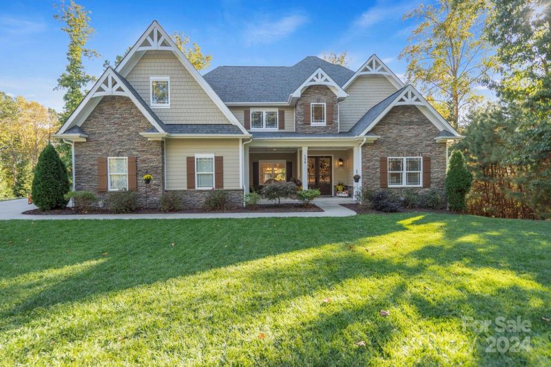 Property image 2 at 124 Bagby Road, Mooresville, NC 28117