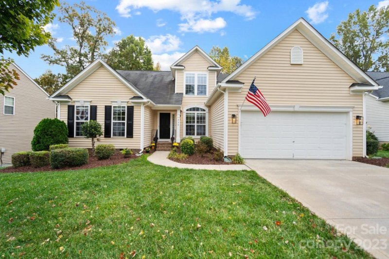 Property image 2 at 530 Veloce Trail, Fort Mill, SC 29715