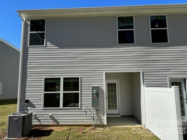 Property image 3 at 8021 Murray Branch Drive, Charlotte, NC 28216