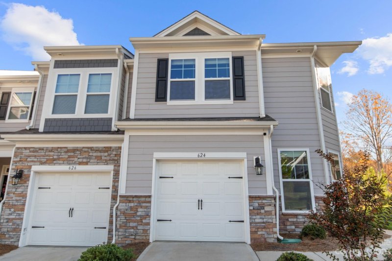 Property image 2 at 624 Altamonte Drive, Lake Wylie, SC 29710