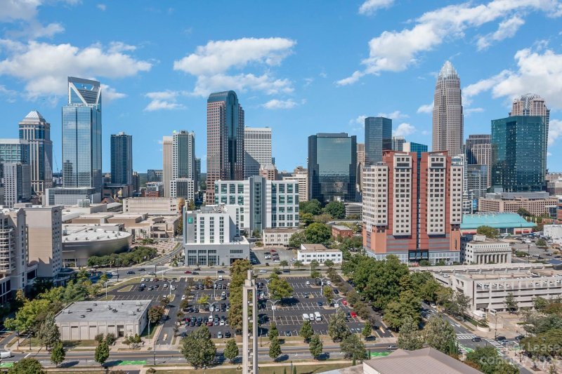 Property image 5 at 222 Caldwell Street, Charlotte, NC 28202