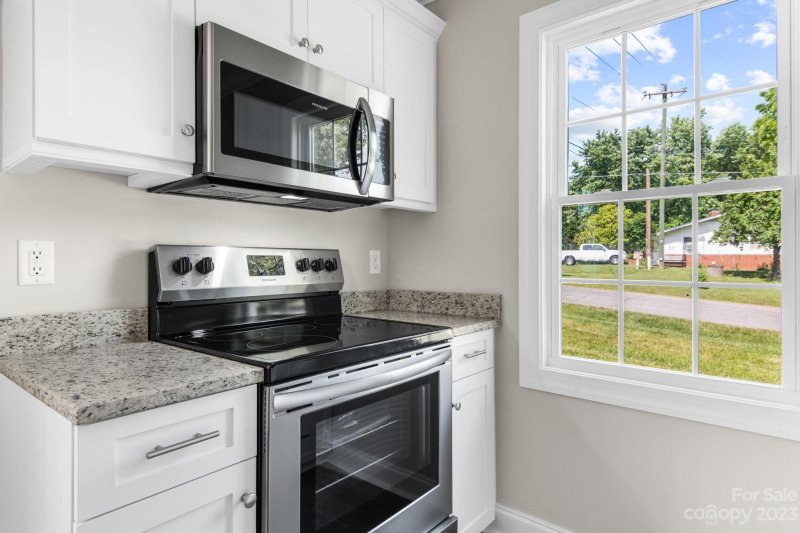 Property image 5 at 2557 Snow Creek Road, Hickory, NC 28601