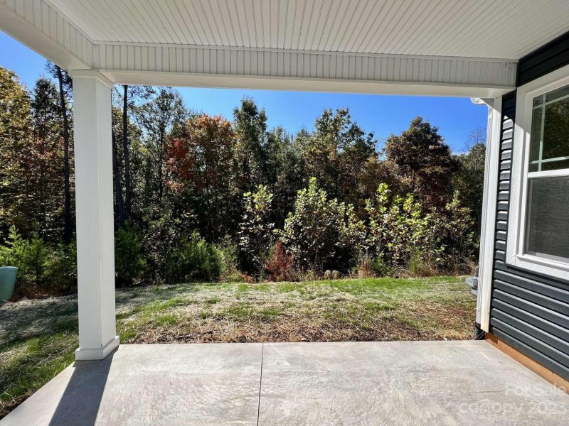 Property image 3 at 2858 15th Avenue Place, Hickory, NC 28602