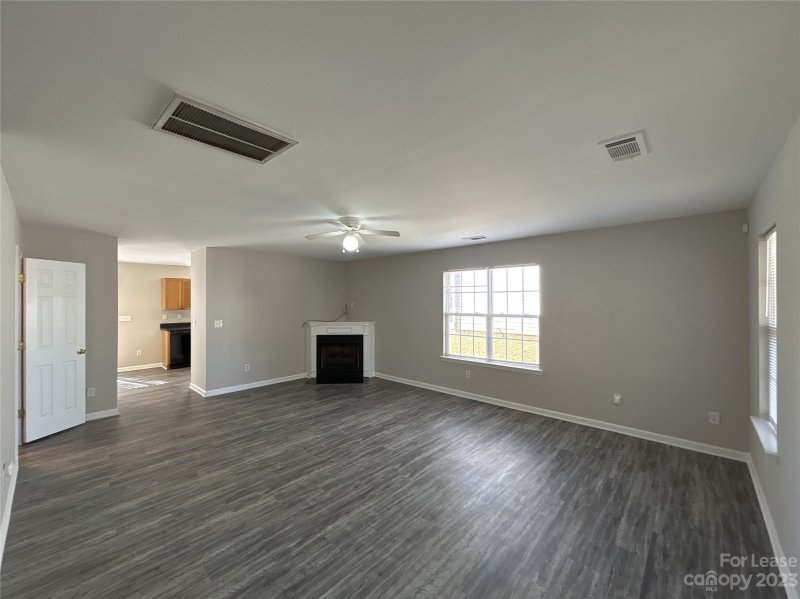 Property image 2 at 7116 Henderson Valley Lane, Charlotte, NC 28269