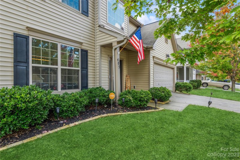 Property image 2 at 405 Rook Road, Charlotte, NC 28216