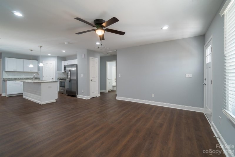 Property image 5 at 406 E Park Avenue, Gastonia, NC 28054