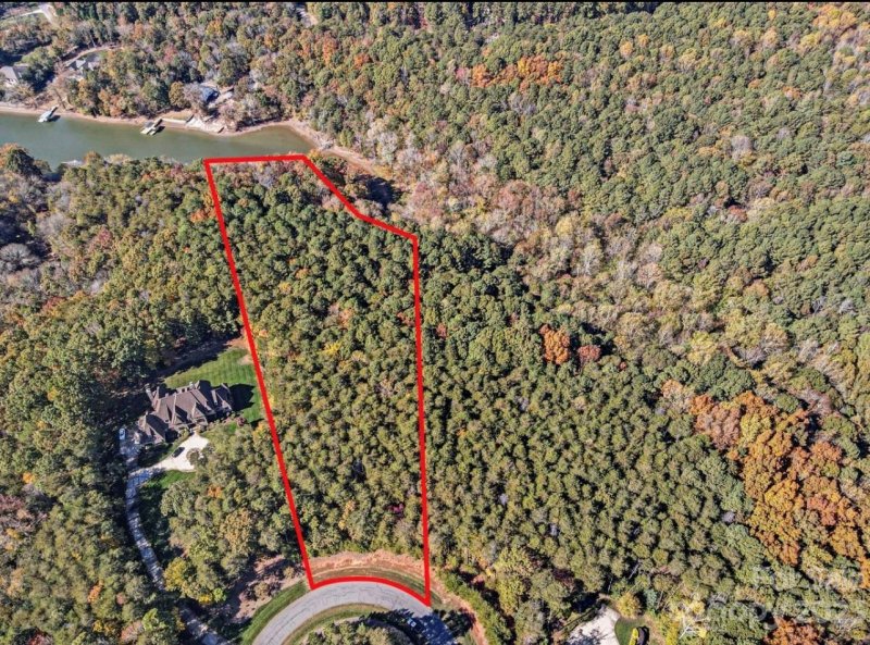 Property image 2 at 10405 Green Heron Court, Charlotte, NC 28278