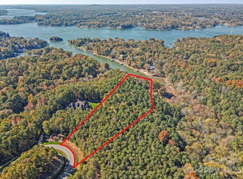 Property image 4 at 10405 Green Heron Court, Charlotte, NC 28278