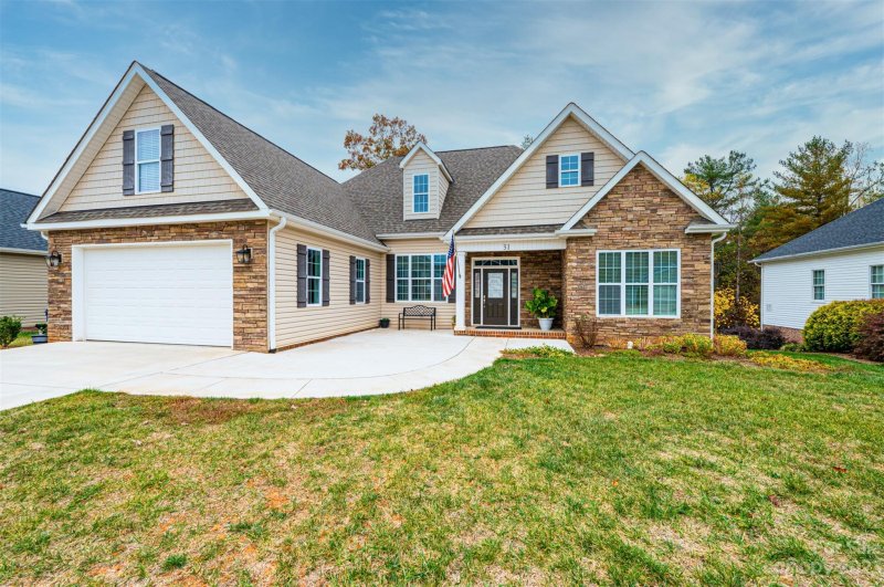 Property image 4 at 31 Whitman Court, Taylorsville, NC 28681