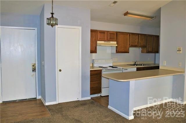 Property image 4 at 6146 Meadow Rose Lane, Charlotte, NC 28215