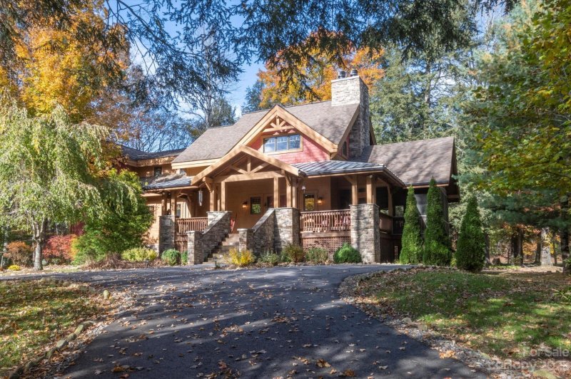 202 Riverlinks Drive