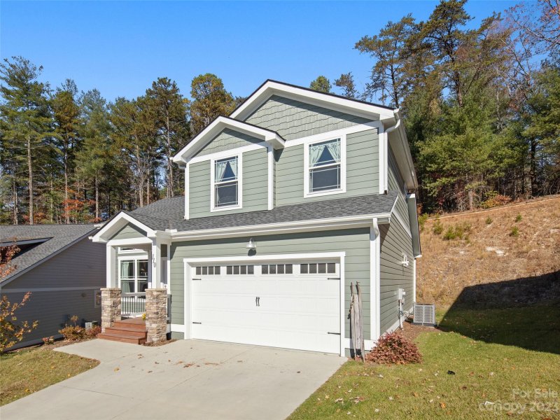 Property image 2 at 110 Leyland Circle, Hendersonville, NC 28792