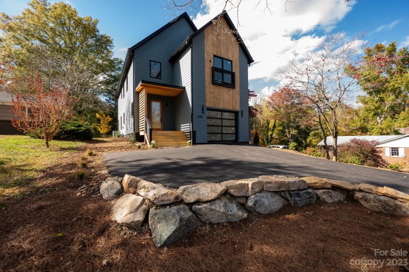 Property image 2 at 646 New Haw Creek Road, Asheville, NC 28805