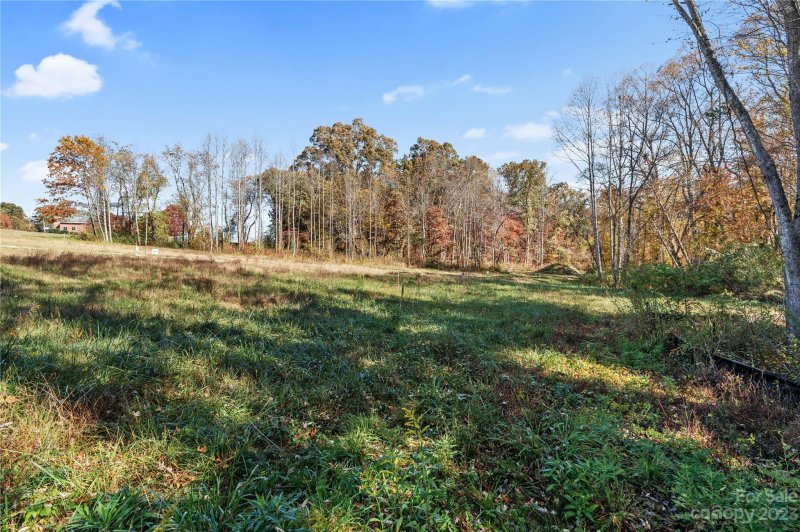 Property image 3 at 25 Scott Meadows Drive, Asheville, NC 28806