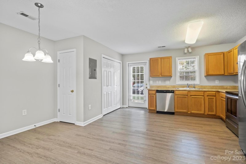 Property image 5 at 140 Locomotive Lane, Mooresville, NC 28115