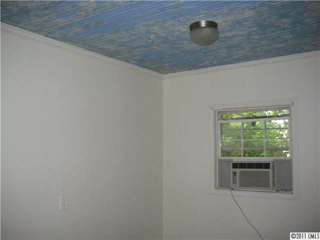 Property image 4 at 3741 Davis Avenue, Charlotte, NC 28208