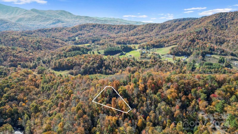 Property image 2 of 00 High Peak Ridge in River Crest, Burnsville, NC 28714