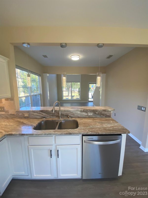 Property image 5 at 10819 Rumson Court, Charlotte, NC 28213