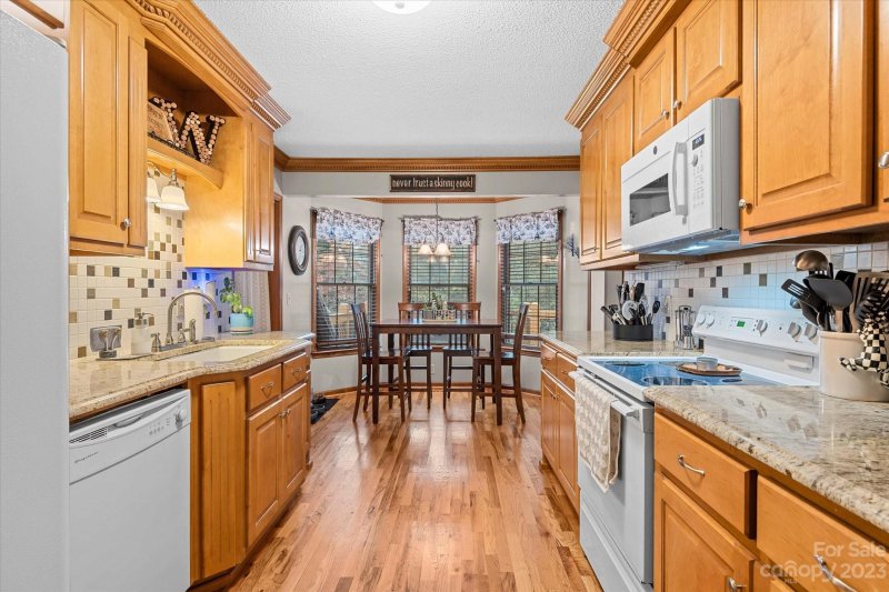 Property image 4 at 1435 33rd Avenue, Hickory, NC 28601